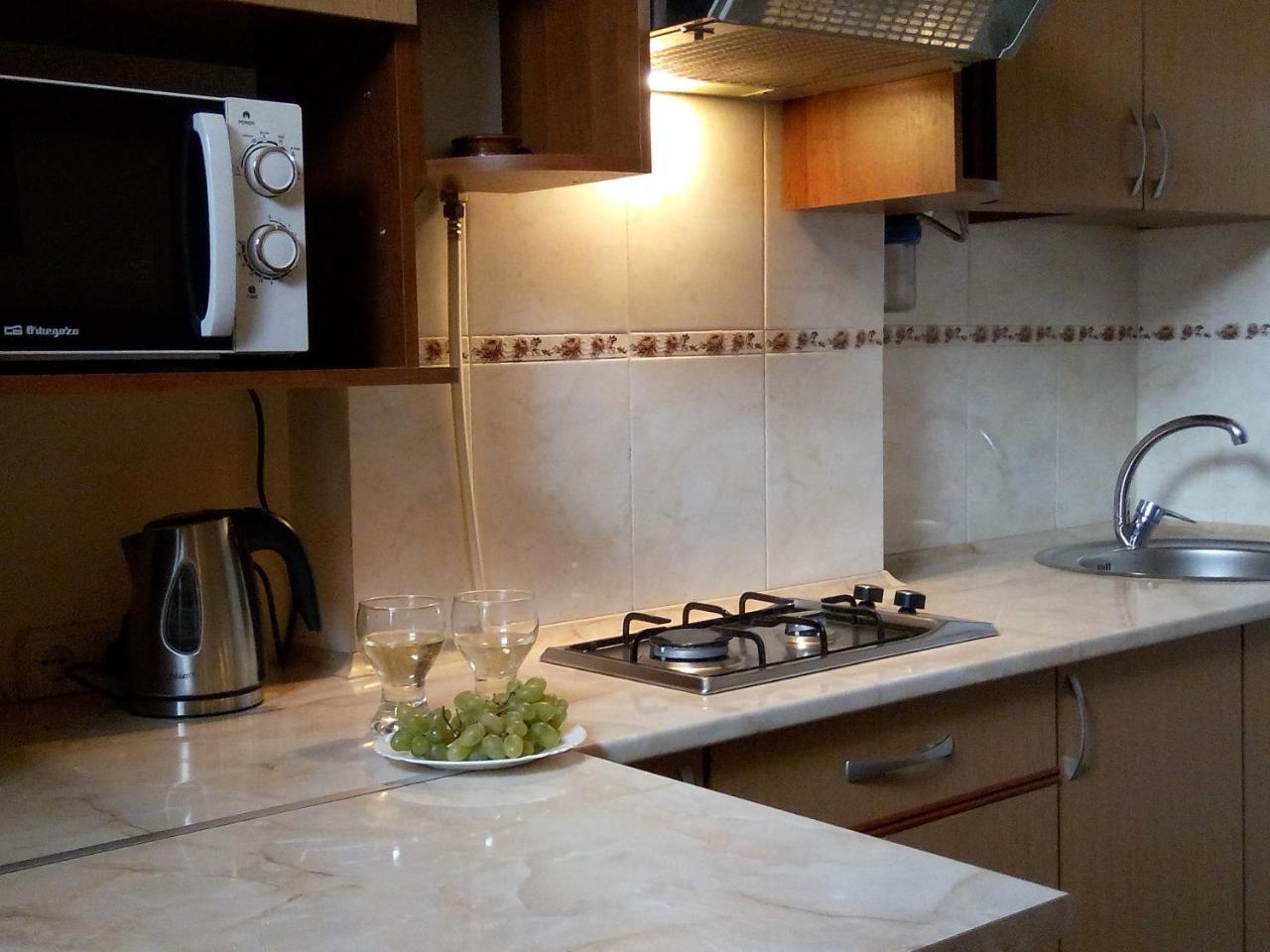 Flat On Sheptytskykh Apartment Lviv Exterior photo